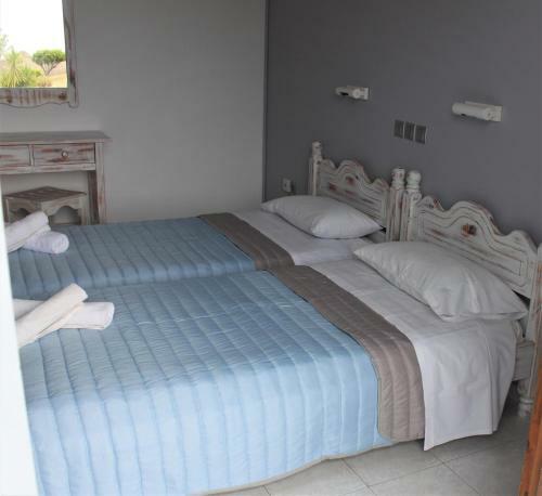 Villa Angela, Seafront Apartments, Almiros Beach