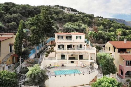 Villa Faiax