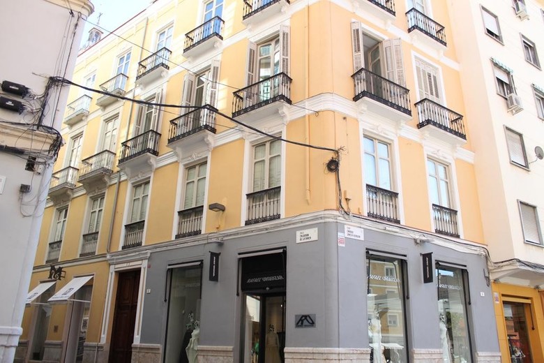 Life Apartments Calder�n