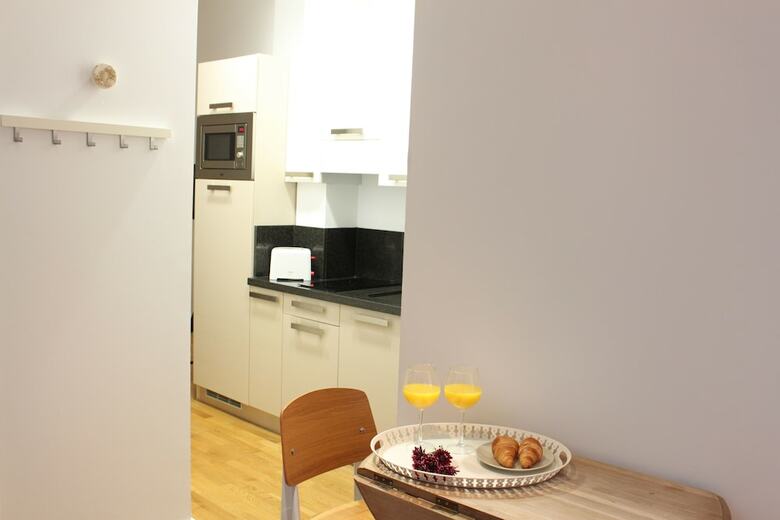 Life Apartments Calder�n