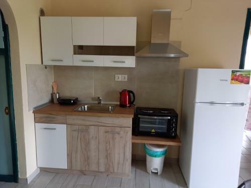 Agia Pelagia Sea View Apartments 3