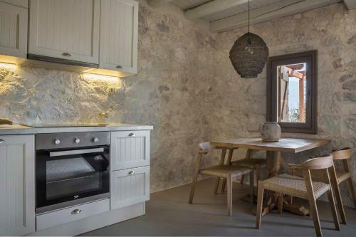 Ploes Luxury Cottages
