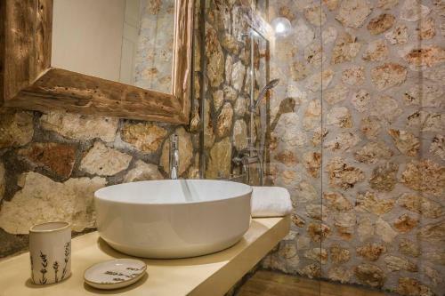 Ploes Luxury Cottages