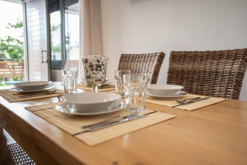 Ammos Kalamaki - For Holidays At The Beach