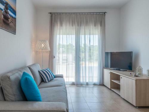 Ravishing Holiday Home In Gennadi With Shared Swimming Pool