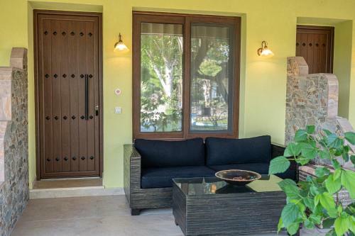 Apartamento Simi Luxury Suites