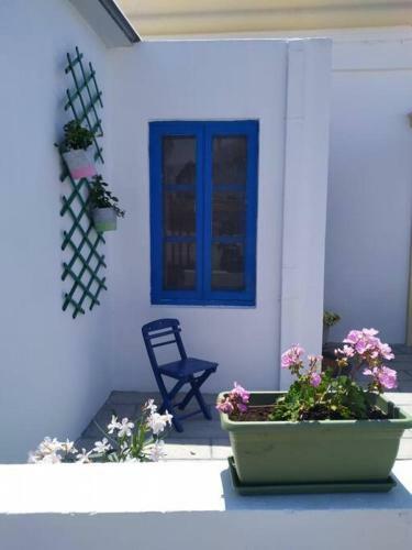 My Sweet Greek Dream - Traditional Home