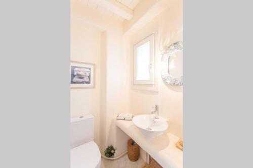 Villa Beautifis In Kea, 4bdr/7prs, Pool, Seaview