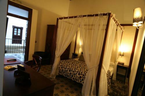 Hostal Palacio San Bartolom�