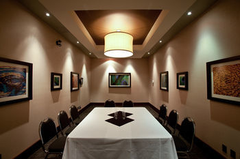 Hotel Sandmanedmonton West
