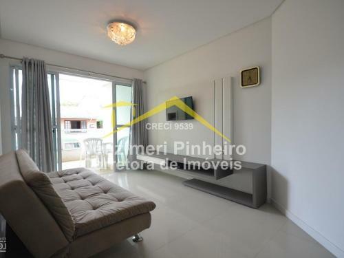 Ed. Luana. Apartamento Com 2 Dormit�rios Pr�ximo Da Praia De Bombinhas!