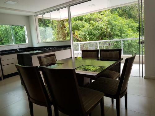 Apartamento Bombinhas Sc 200 Metros Da Praia