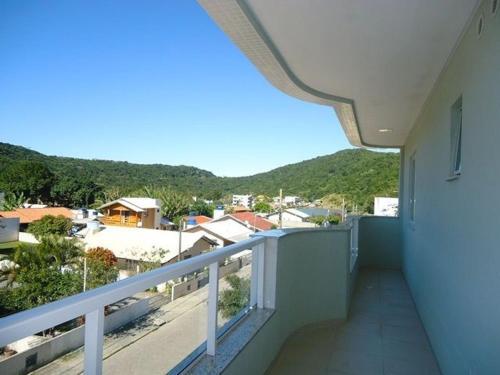 Res. Antonio Pinheiro. Apartamento Com 2 Dormit�rios.