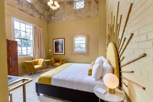 Posada The Golden Hour Suite 201 At The Bellwether Hotel
