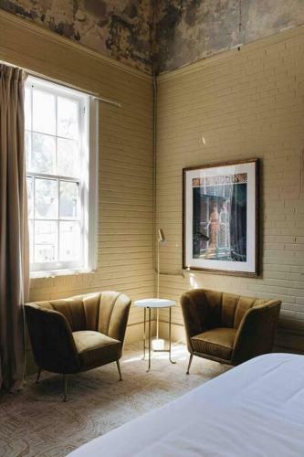 Posada The Golden Hour Suite 201 At The Bellwether Hotel