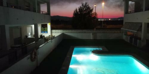 Apartamento Corinto Playa, Piscina, Wifi,2 Terrazas, Barbacoa,tranquilo