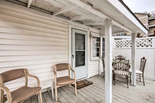 Cozy Hampton Cottage With Bbq - Walk To Ocean!
