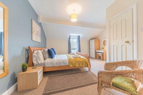 Central Location 5 Private Ensuite Bedrooms Great For Work Or Play