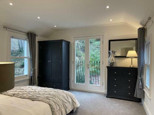 Stunning Holiday Home With Amazing Castle Views
