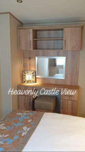 Heavenly Castle View - Luxury Mini Lodge With Castle Views