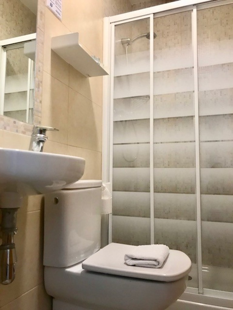 Hostal Badalona