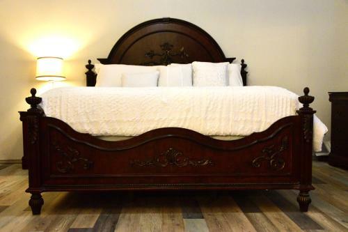 Villa Stylish 3br Home 12 Mins From Downtown Dallas!