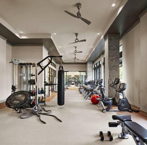 Apartamento Luxury 2br In Upscale Dallas Community, Pool View