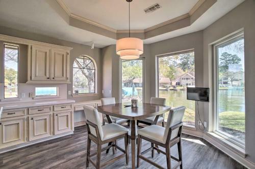 Luxe Lakefront Retreat With Grills And Boat Dock!