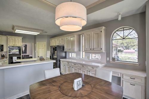 Luxe Lakefront Retreat With Grills And Boat Dock!