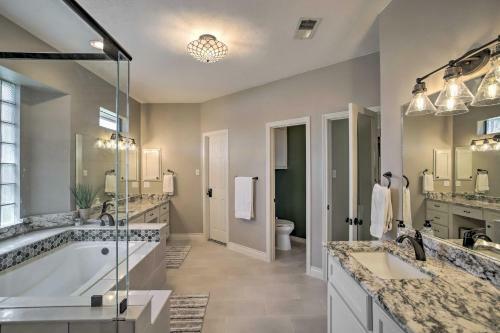 Luxe Lakefront Retreat With Grills And Boat Dock!
