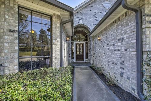 Luxe Lakefront Retreat With Grills And Boat Dock!