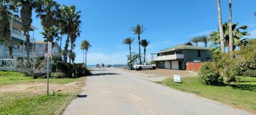 Atol Quad 4 Home