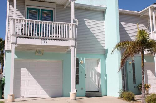 Cognito Townhouse Home