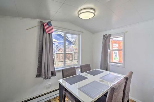 Inviting Bremerton Home Near Hiking And History