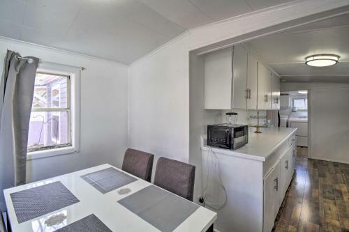 Inviting Bremerton Home Near Hiking And History