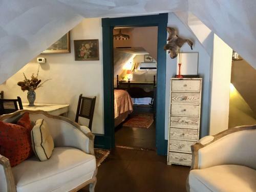 The Historic Morris Harvey House Bed And Breakfast