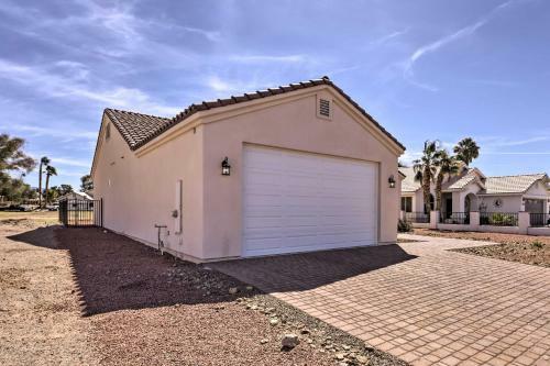 Bright Home With Yard, 4 Mi To Colorado River!