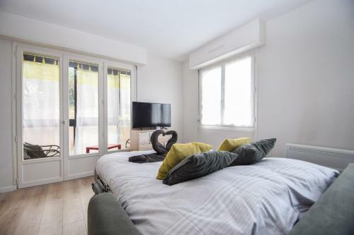 Apartamento T2 De 47m2 Au C?ur De St Servan Parking Couvert
