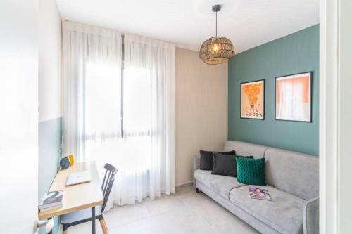 Apartamento Bright Sunny Holiday Home With Sea Views