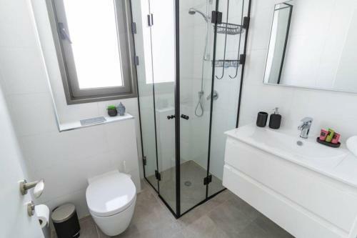 Apartamento Bright Sunny Holiday Home With Sea Views