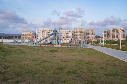 Apartamento Bright Sunny Holiday Home With Sea Views