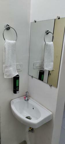 Apartamento Yograj Srushti