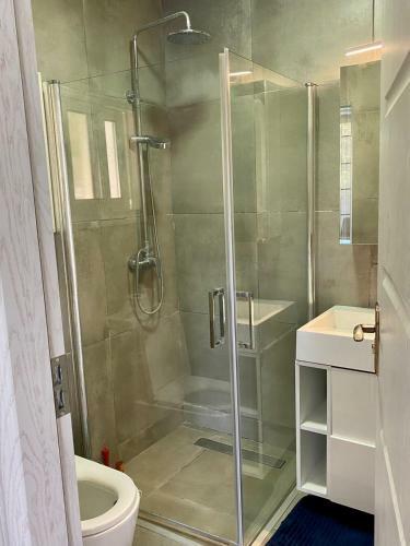 Apartamento Beautiful Quiet Ground Floor Appartment With Pool