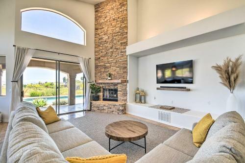 Luxury Home With Putting Green And Sunset Views!