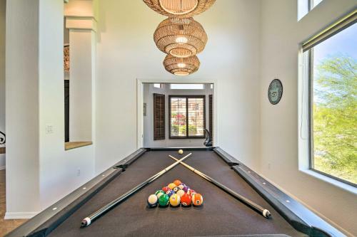 Luxury Home With Putting Green And Sunset Views!