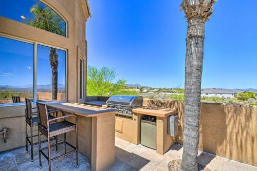 Luxury Home With Putting Green And Sunset Views!