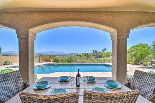 Luxury Home With Putting Green And Sunset Views!