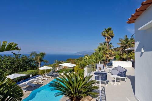 Hostal Capri Blue Luxury Villa Le Tre Monelle