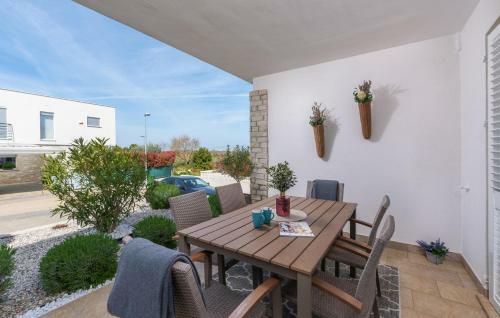 Holiday House Businia With Whirlpool