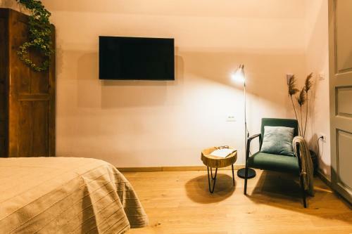 Belakapa Authentic House / Garden And Free Parking